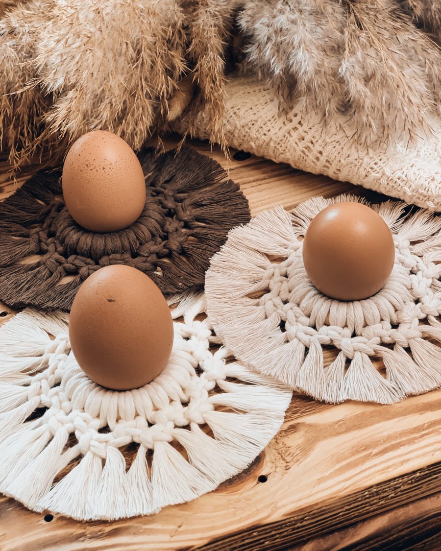 Makramee Eierbecher - Osterdeko - Osternest - Ostergeschenk - Boho Ostern - Tischdeko - Ostertisch - handgefertigte Deko - Lady Handgemacht by Tamara Wagner