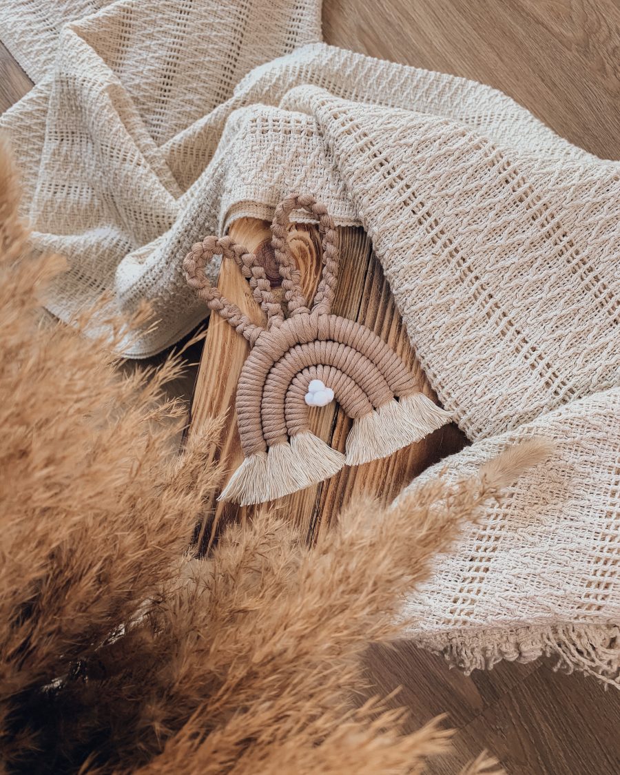 Makramee Hase - Bunny fürs Kinderzimmer - Boho Deko Babyzimmer - Osterdeko - Osterhase - Makramee Osterhase - Geschenk - Babyshower - Geburt - Lady Handgemacht by Tamara Wagner